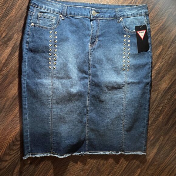BE GIRL Blue Denim Western Style Skirt NWT/SIZE XL - Picture 1 of 7